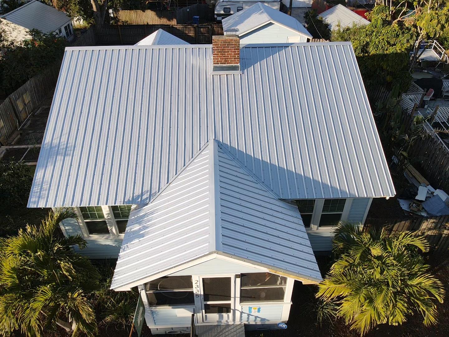 Master standing seam metal roof installation Houston Texas